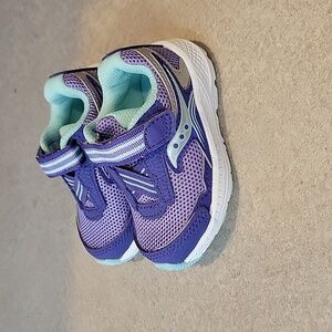 Saucony Ride 10 Jr Sneaker Size 4M